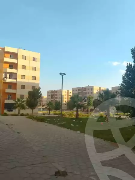 https://aqarmap.com.eg/ar/listing/6261430-for-sale-cairo-6th-of-october-hadaeq-october-kmbwnd-fy-hdyq-ktwbr-regency-mall