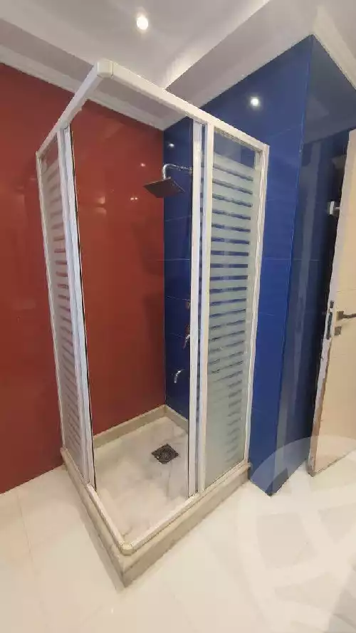 https://aqarmap.com.eg/ar/listing/6261505-for-sale-cairo-new-cairo-compounds-mountain-view-1