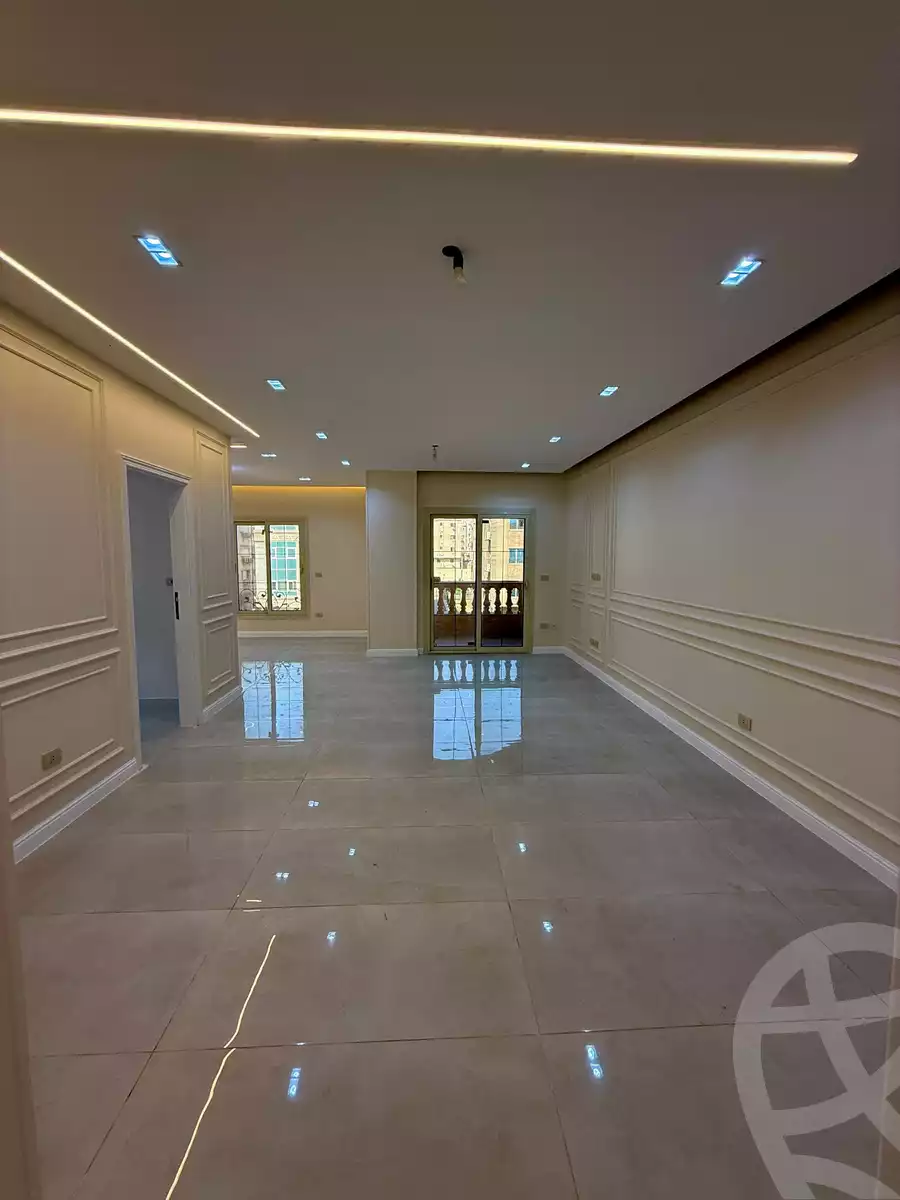 https://aqarmap.com.eg/ar/listing/6262322-for-sale-cairo-new-cairo-gharb-arabila-doctor-hani-maher-st