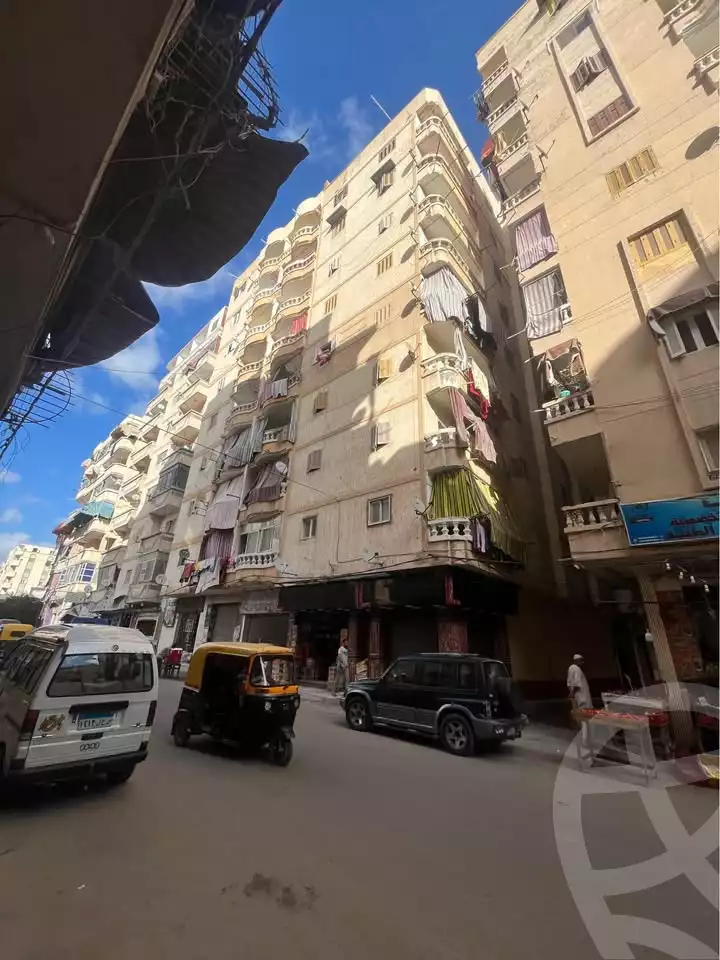 https://aqarmap.com.eg/ar/listing/6262863-for-sale-alexandria-l-jmy-el-hanouvel