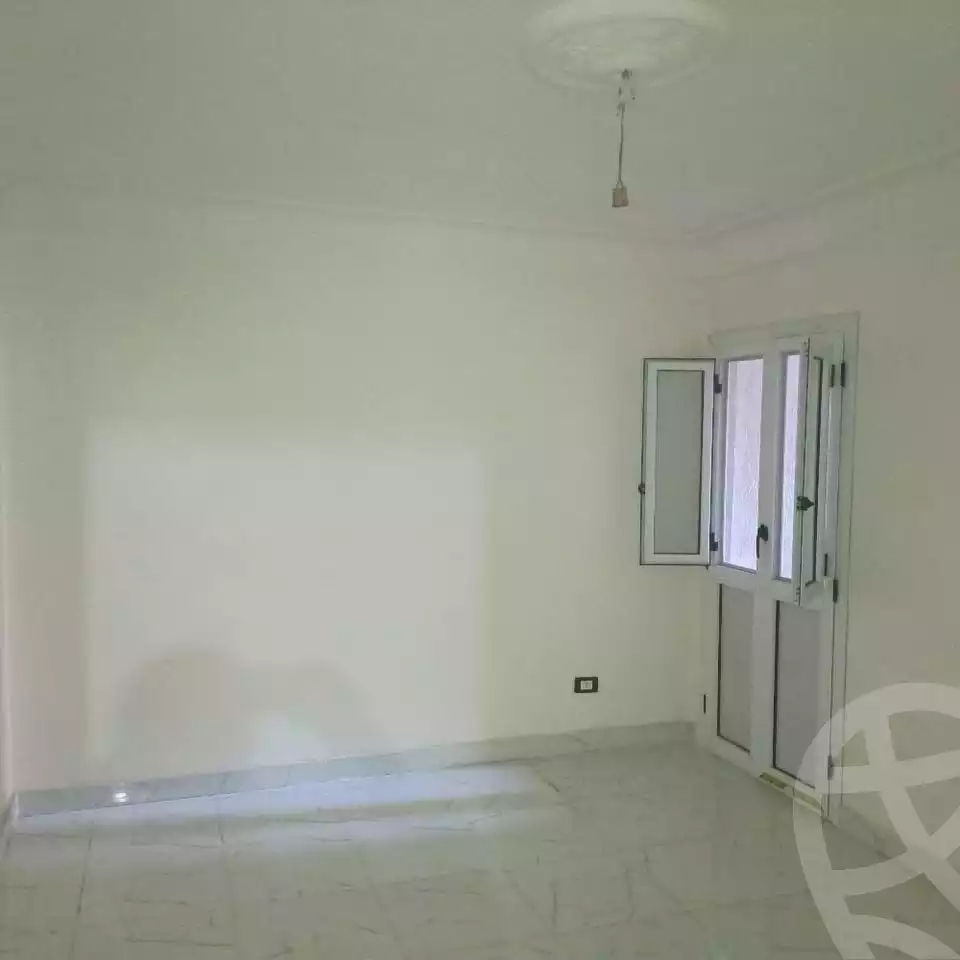 https://aqarmap.com.eg/ar/listing/6263517-for-sale-alexandria-el-asafra-l-sfr-bhry