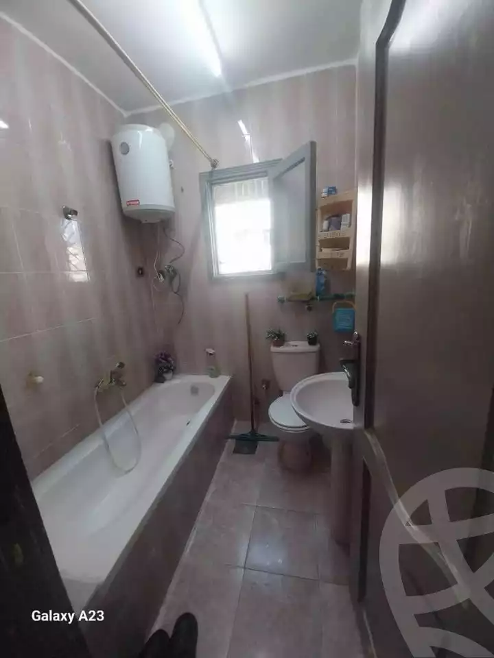 https://aqarmap.com.eg/en/listing/6263768-for-sale-alexandria-ganaklis