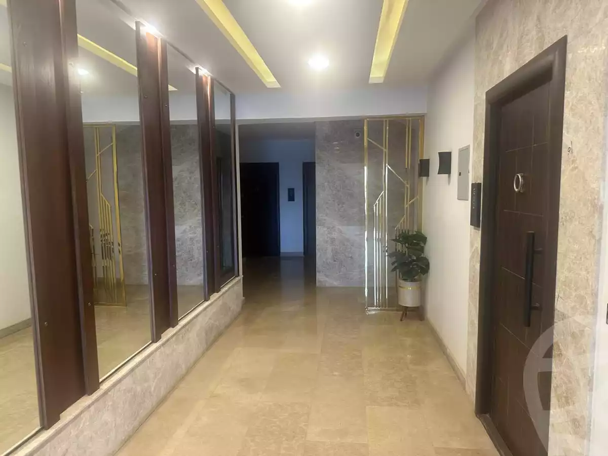 https://aqarmap.com.eg/en/listing/6264052-for-sale-cairo-el-shorouk-compounds-granda-life