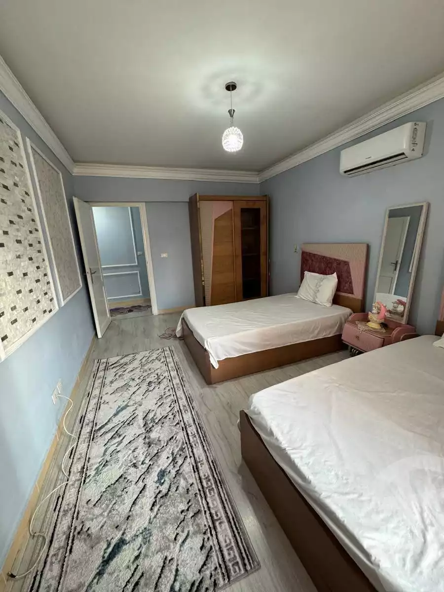 https://aqarmap.com.eg/ar/listing/6268225-for-rent-cairo-new-cairo-lrhb-city-phase-8