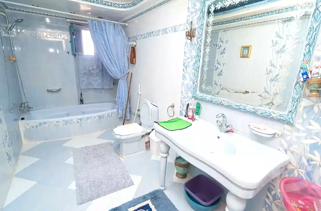 https://aqarmap.com.eg/en/listing/6268375-for-sale-alexandria-camp-cesar