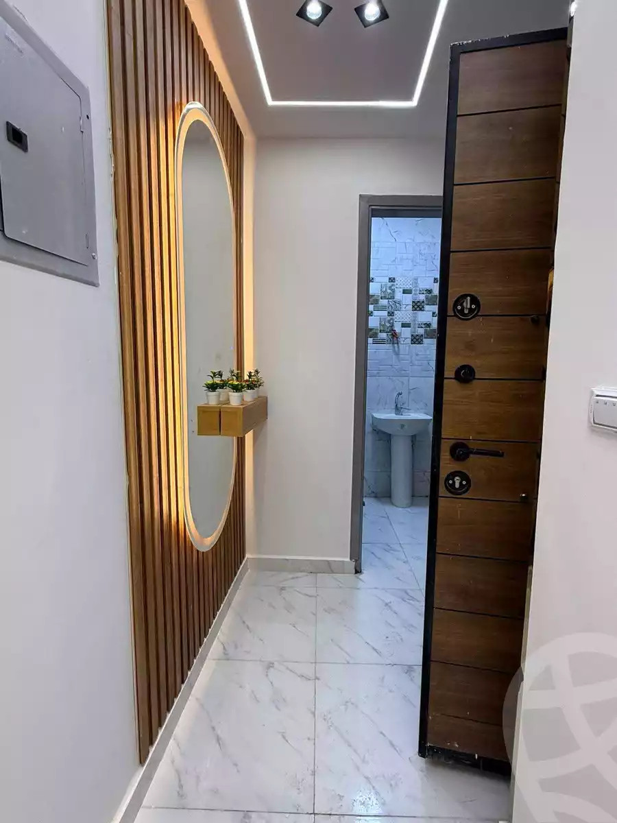https://aqarmap.com.eg/ar/listing/6268530-for-sale-cairo-el-haram-el-lebeny-soltan-khattab-st
