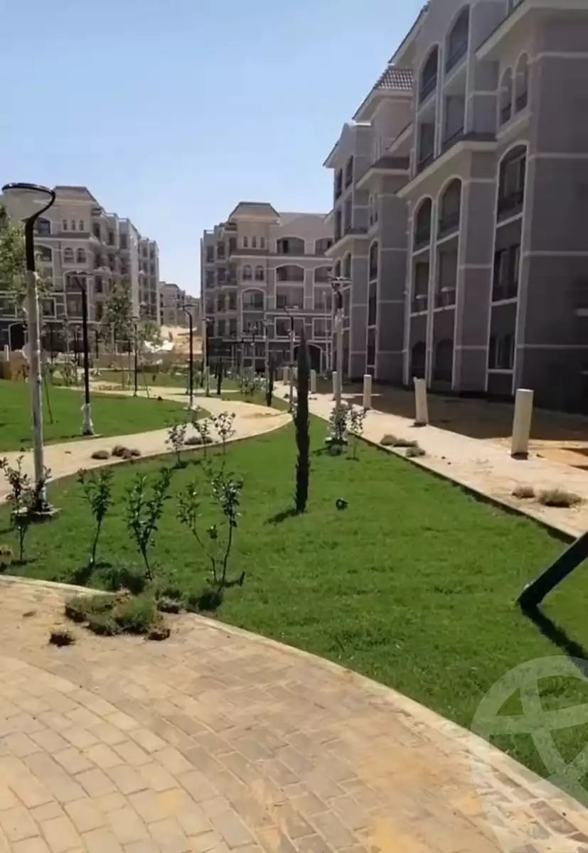 https://aqarmap.com.eg/en/listing/6270268-for-sale-cairo-new-cairo-compounds-dh-ykwn-2-ryzydns-styl-hwm
