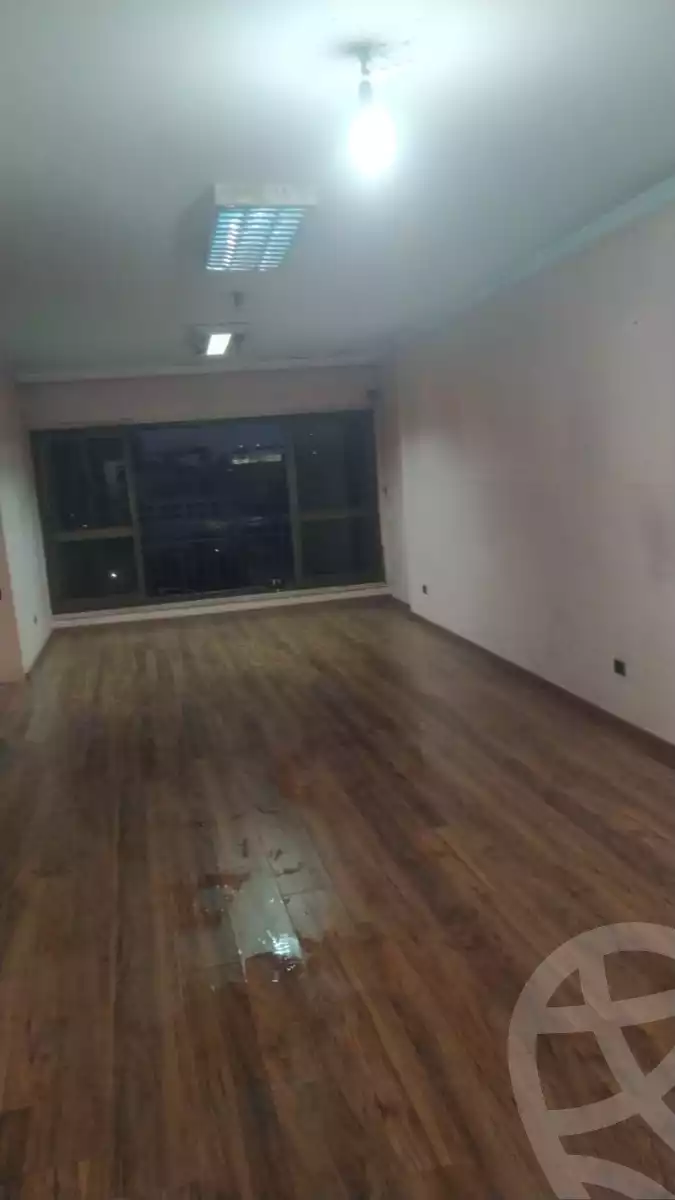 https://aqarmap.com.eg/en/listing/6271495-for-sale-cairo-shoubra-corniche-el-nile-st