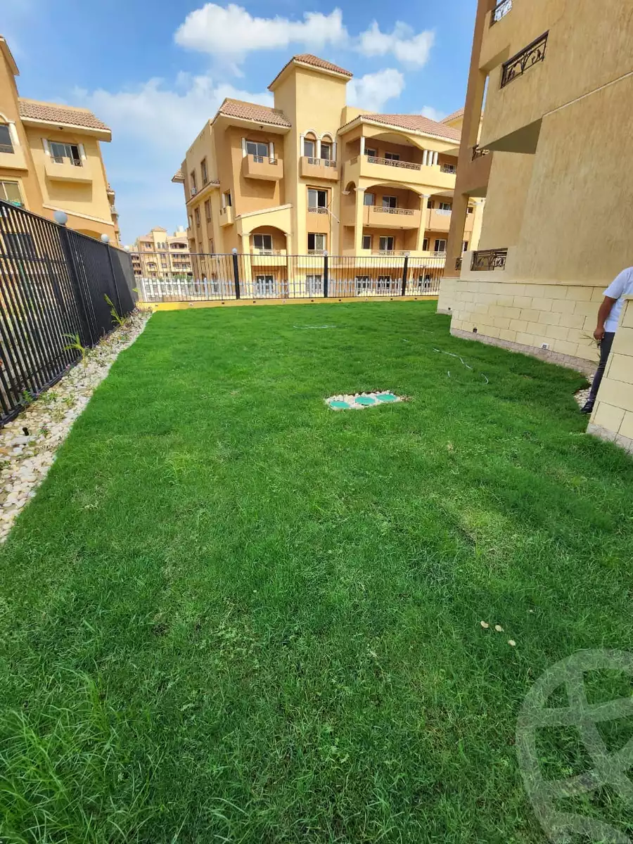 https://aqarmap.com.eg/ar/listing/6271476-for-sale-cairo-el-sheikh-zayed-city-compounds-el-khamayel