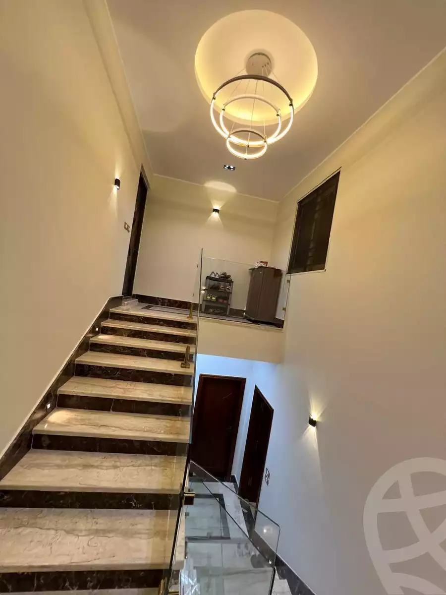 https://aqarmap.com.eg/en/listing/6271618-for-sale-cairo-el-sheikh-zayed-city-compounds-el-khamayel
