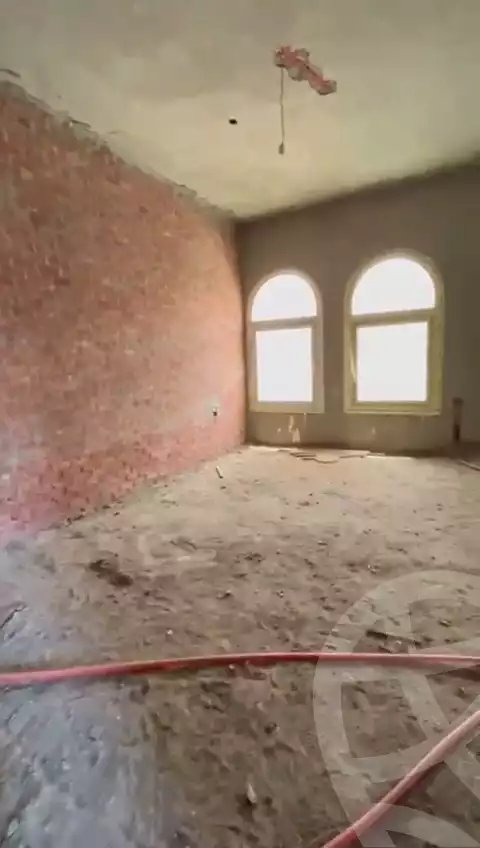 https://aqarmap.com.eg/ar/listing/6271764-for-sale-cairo-el-sheikh-zayed-city-compounds-el-khamayel