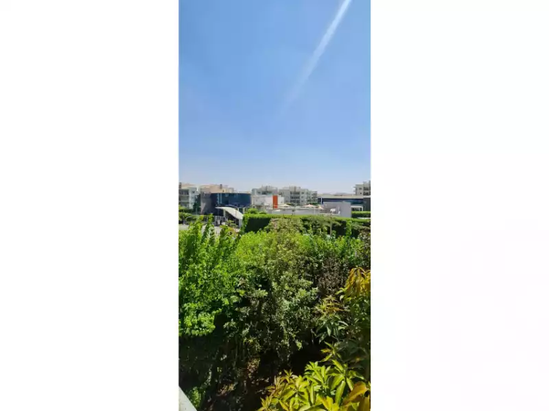 https://aqarmap.com.eg/ar/listing/6273210-for-rent-cairo-el-sheikh-zayed-city-compounds-dh-drys