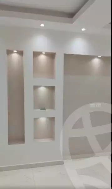 https://aqarmap.com.eg/ar/listing/6273900-for-rent-cairo-helwan-hadayek-helwan-nile-corniche-st