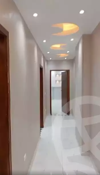 https://aqarmap.com.eg/ar/listing/6273900-for-rent-cairo-helwan-hadayek-helwan-nile-corniche-st