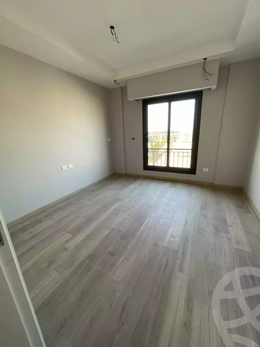 https://aqarmap.com.eg/ar/listing/6277314-for-rent-cairo-el-sheikh-zayed-city-compounds-kmbwnd-fyldj-wyst-dr-llttwyr