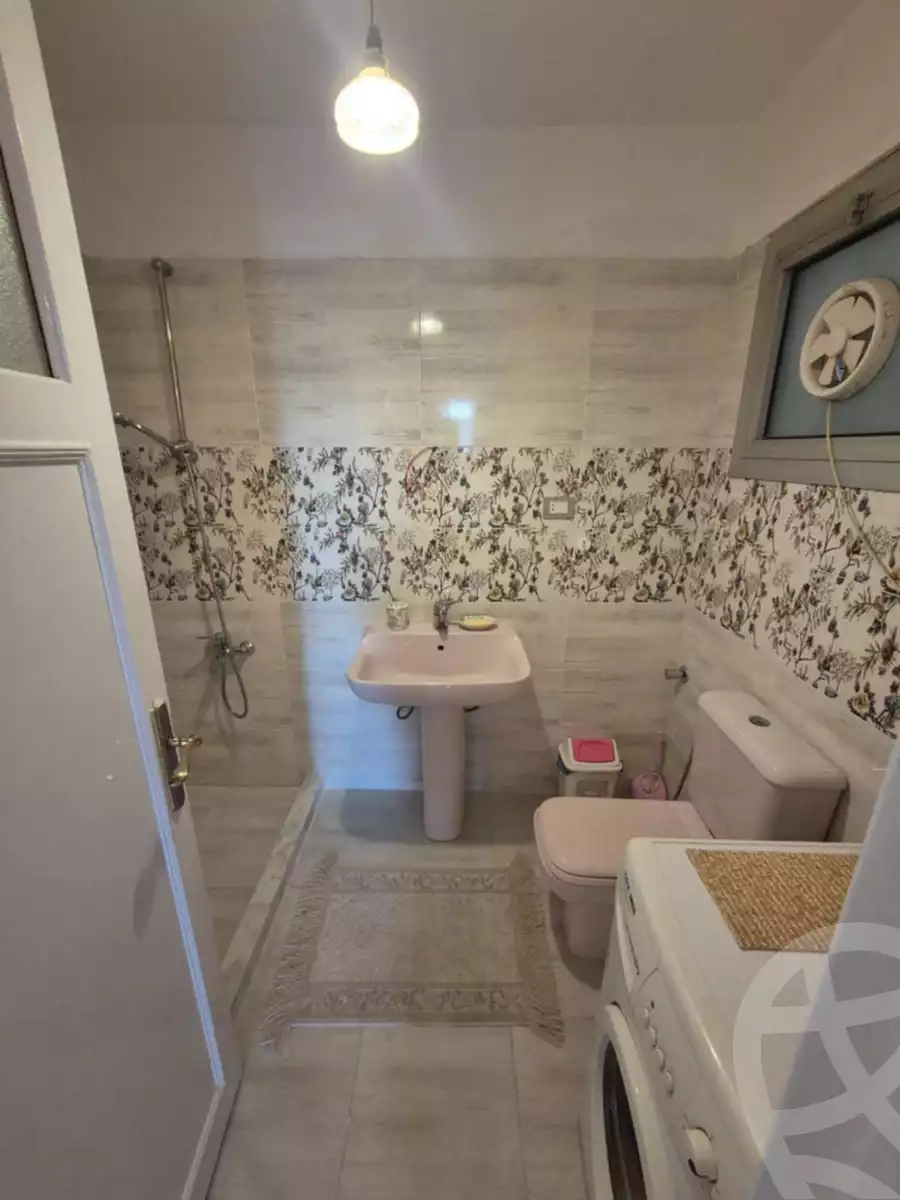 https://aqarmap.com.eg/ar/listing/6277400-for-sale-alexandria-glim-shr-bw-qyr-tryq-lhry
