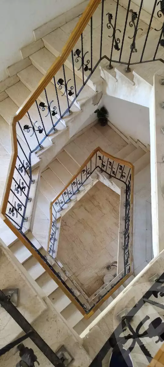 https://aqarmap.com.eg/ar/listing/6279796-for-sale-cairo-el-sheikh-zayed-city-compounds-beverly-hills