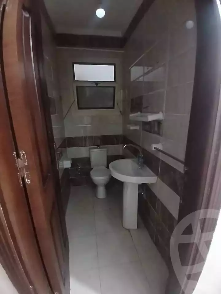 https://aqarmap.com.eg/ar/listing/6281575-for-rent-alexandria-ganaklis