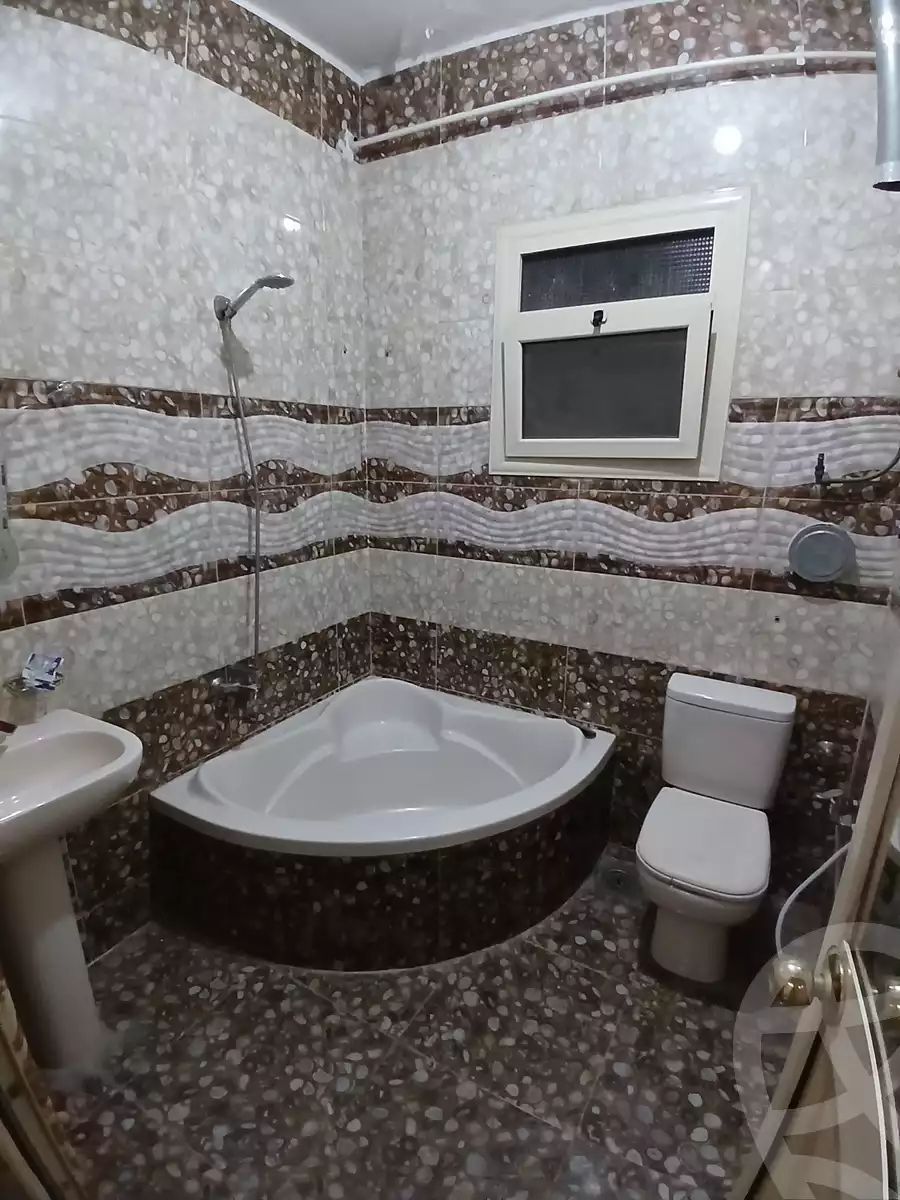 https://aqarmap.com.eg/en/listing/6281752-for-rent-qalyubia-shubra-el-khaima-shubra-el-khaima-city-ismailia-canal-st