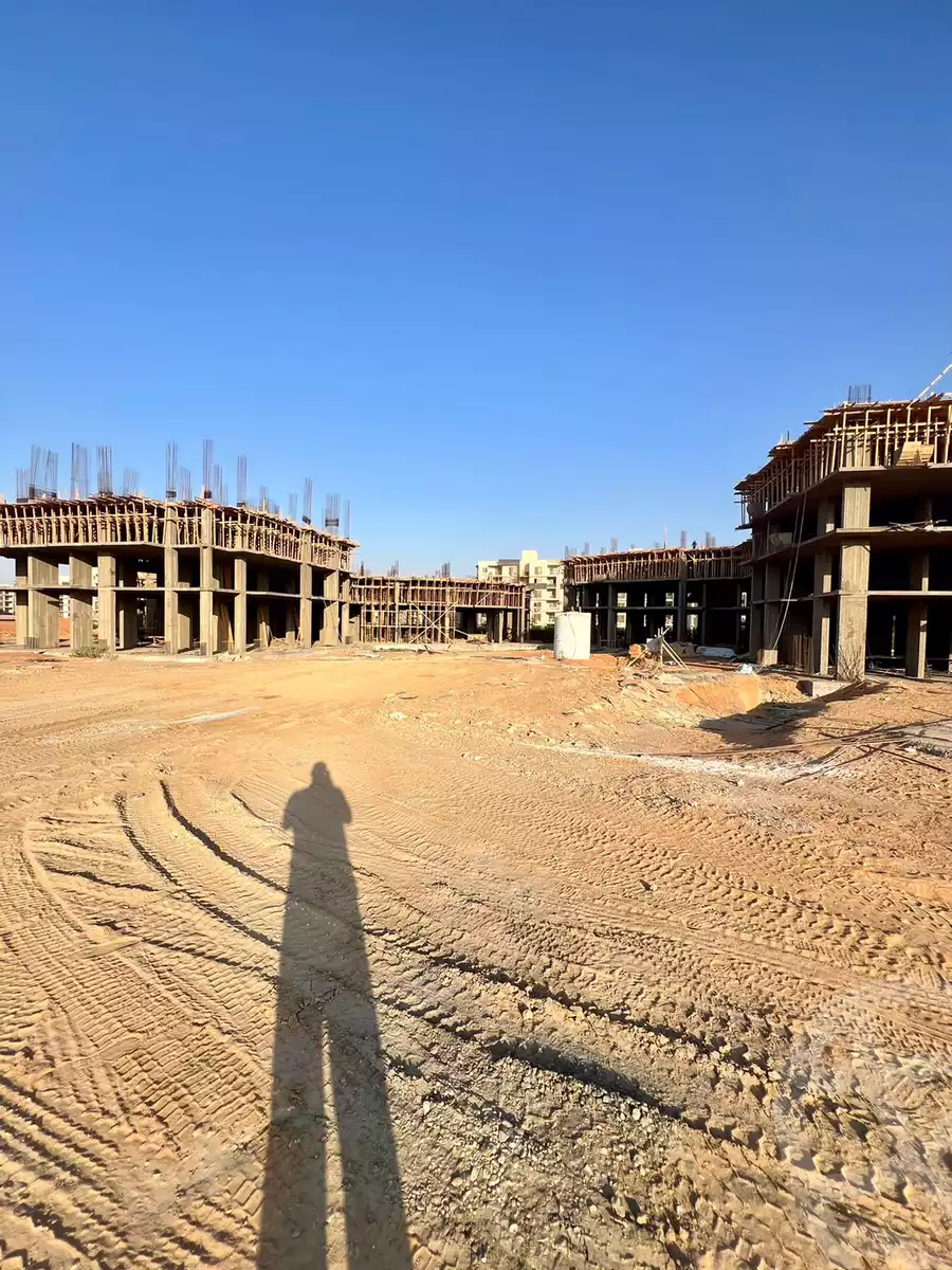 https://aqarmap.com.eg/en/listing/6283041-for-sale-cairo-el-sheikh-zayed-city-compounds-bahja-residence-symphony