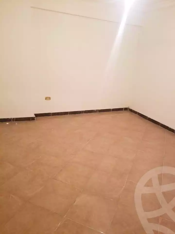 https://aqarmap.com.eg/ar/listing/6283853-for-sale-alexandria-miami