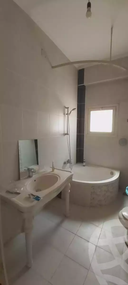 https://aqarmap.com.eg/ar/listing/6285000-for-sale-cairo-new-cairo-el-ahyaa-first-neighborhood-street-1