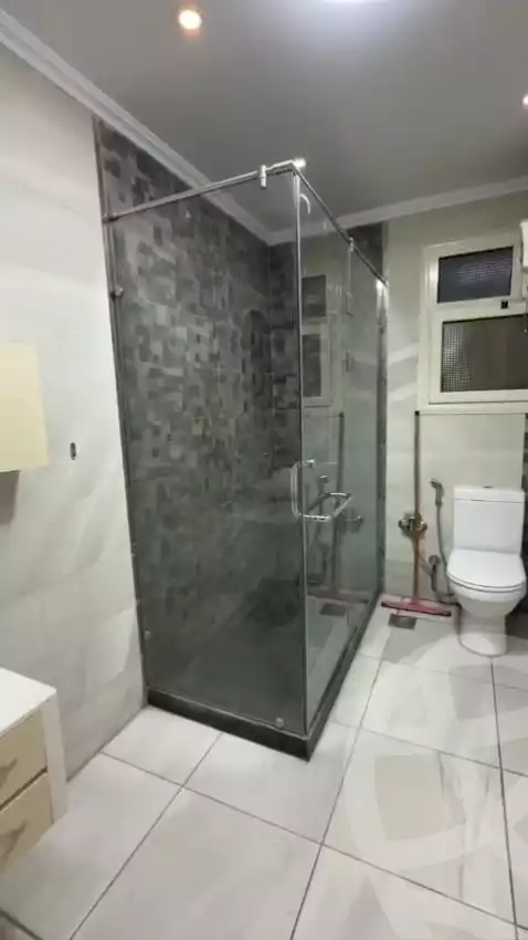 https://aqarmap.com.eg/ar/listing/6287780-for-rent-cairo-el-mohandesen-lebnan-square