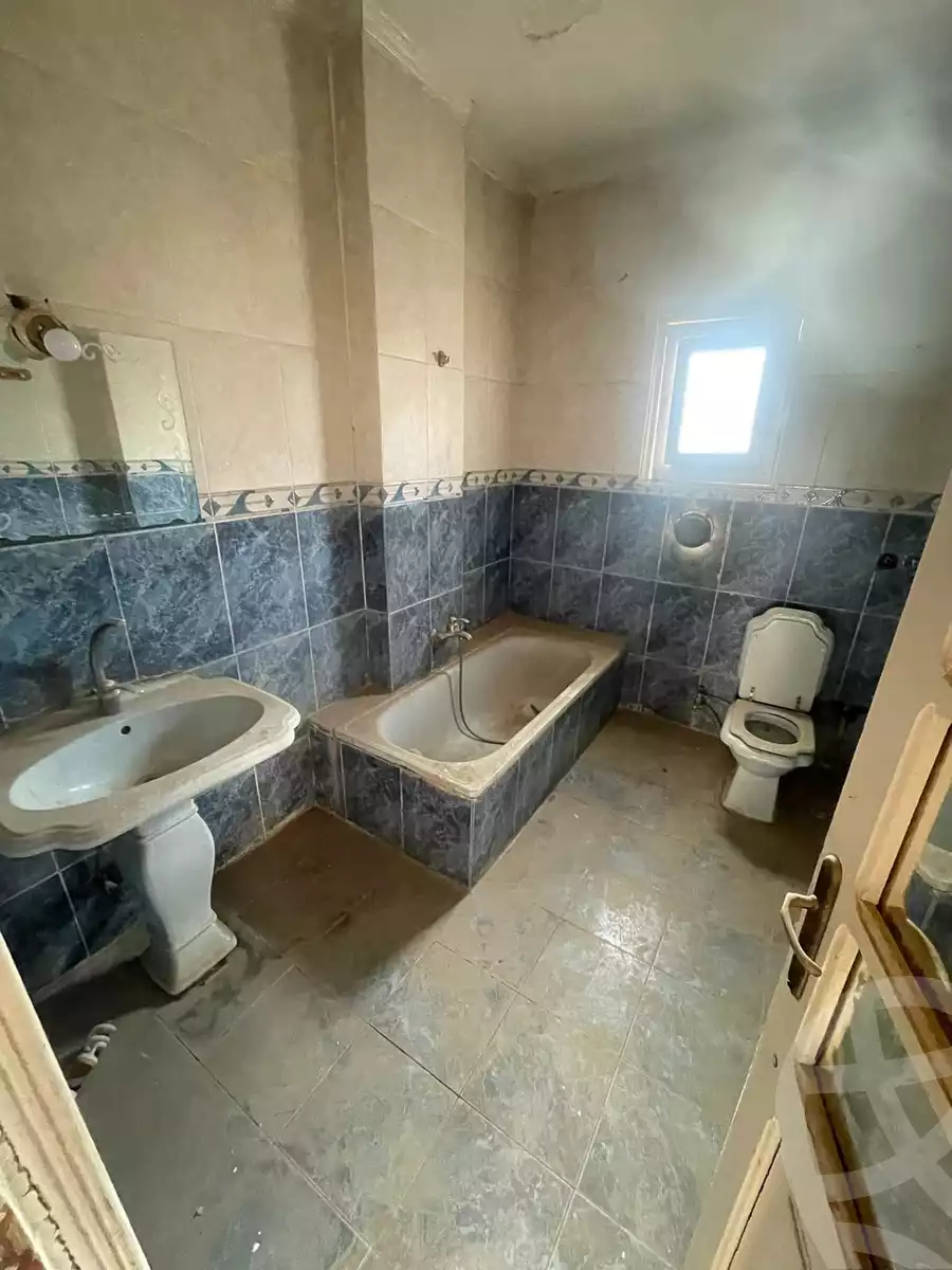 https://aqarmap.com.eg/ar/listing/6287956-for-sale-cairo-helwan-lmjwr-lrb-lmshrw-lmryky