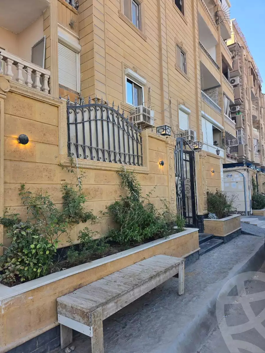 https://aqarmap.com.eg/en/listing/6288246-for-sale-cairo-hadayek-el-ahram-al-mantaka-s