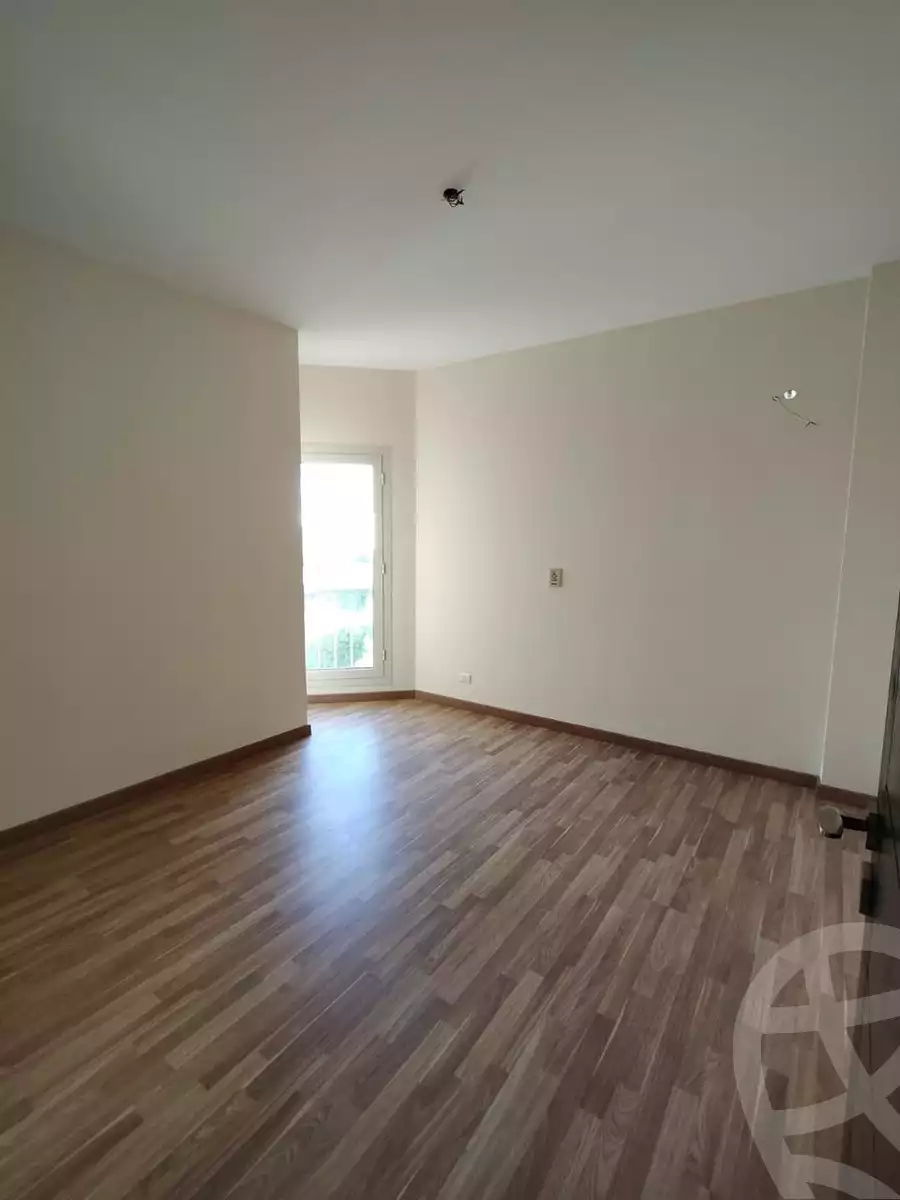https://aqarmap.com.eg/ar/listing/6288320-for-rent-cairo-el-sheikh-zayed-city-compounds-dh-drys
