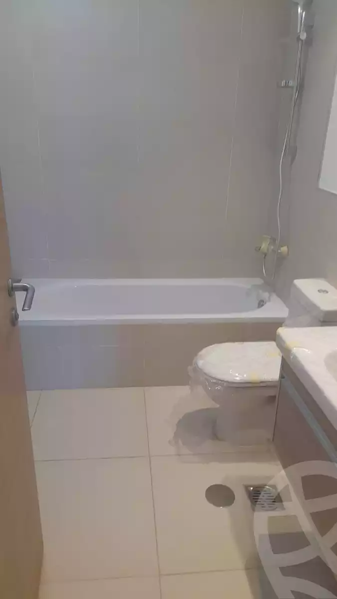https://aqarmap.com.eg/ar/listing/6288754-for-sale-cairo-mokattam-compounds-uptown-cairo-auroraa-uptown-cairo