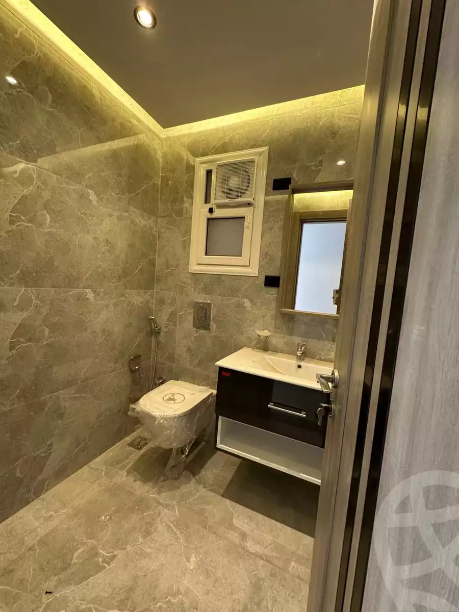 https://aqarmap.com.eg/en/listing/6289420-for-sale-cairo-new-cairo-compounds-mwrd-fq-llttwyr