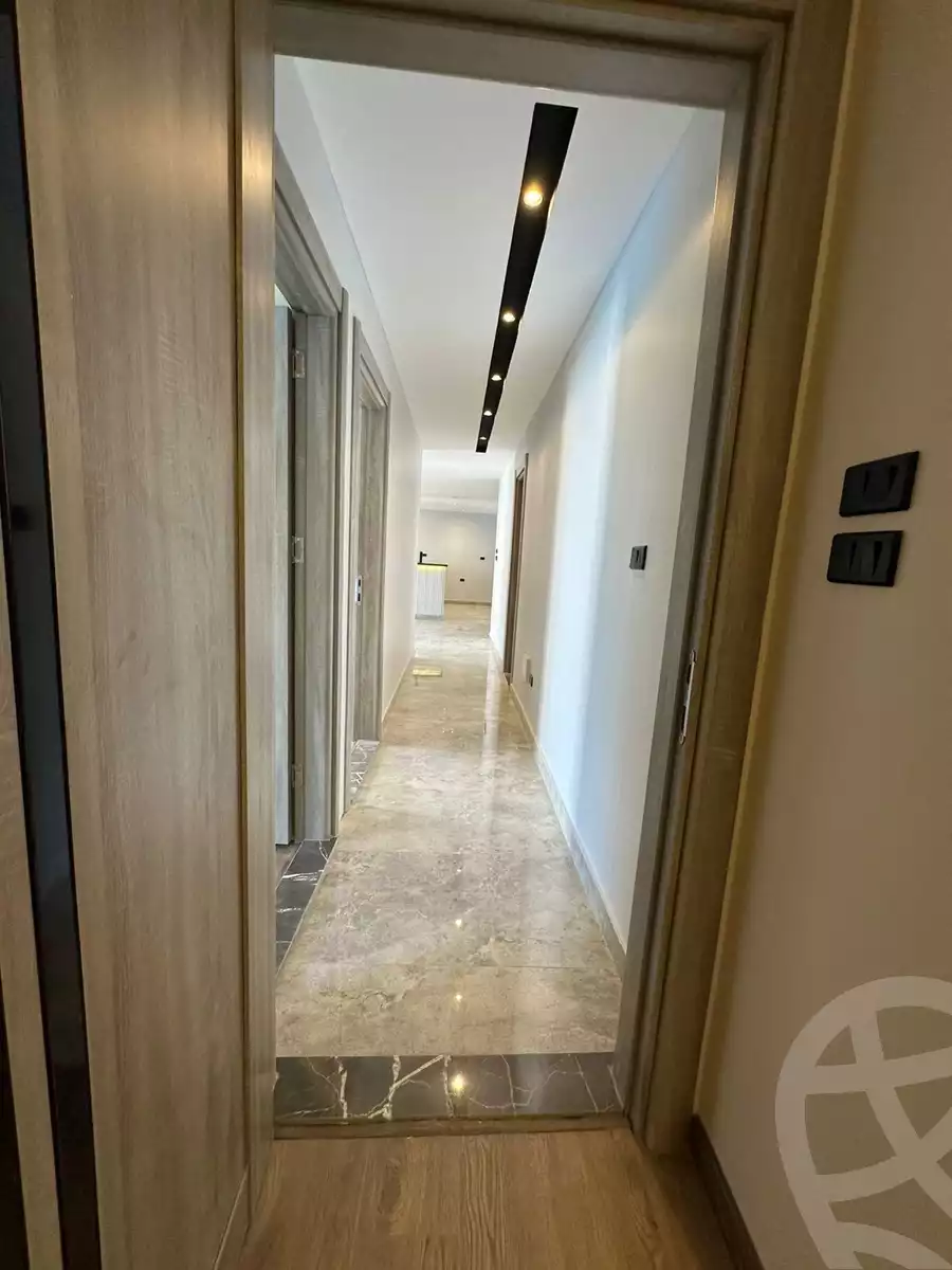 https://aqarmap.com.eg/en/listing/6289420-for-sale-cairo-new-cairo-compounds-mwrd-fq-llttwyr