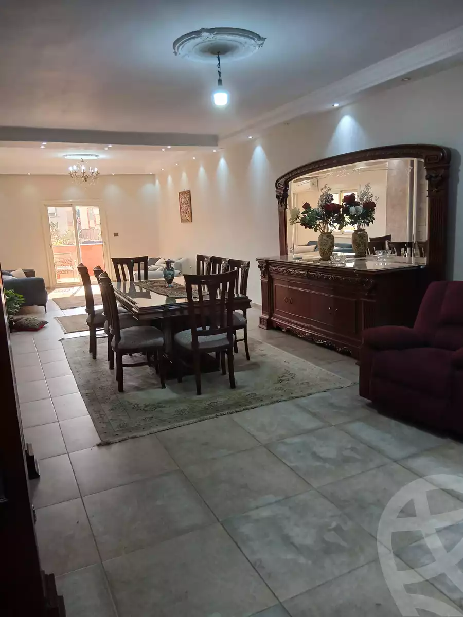https://aqarmap.com.eg/ar/listing/6291181-for-sale-cairo-el-shorouk-lhy-lthmn-neighbourhood-3-abdelrahman-el-rafaay-st
