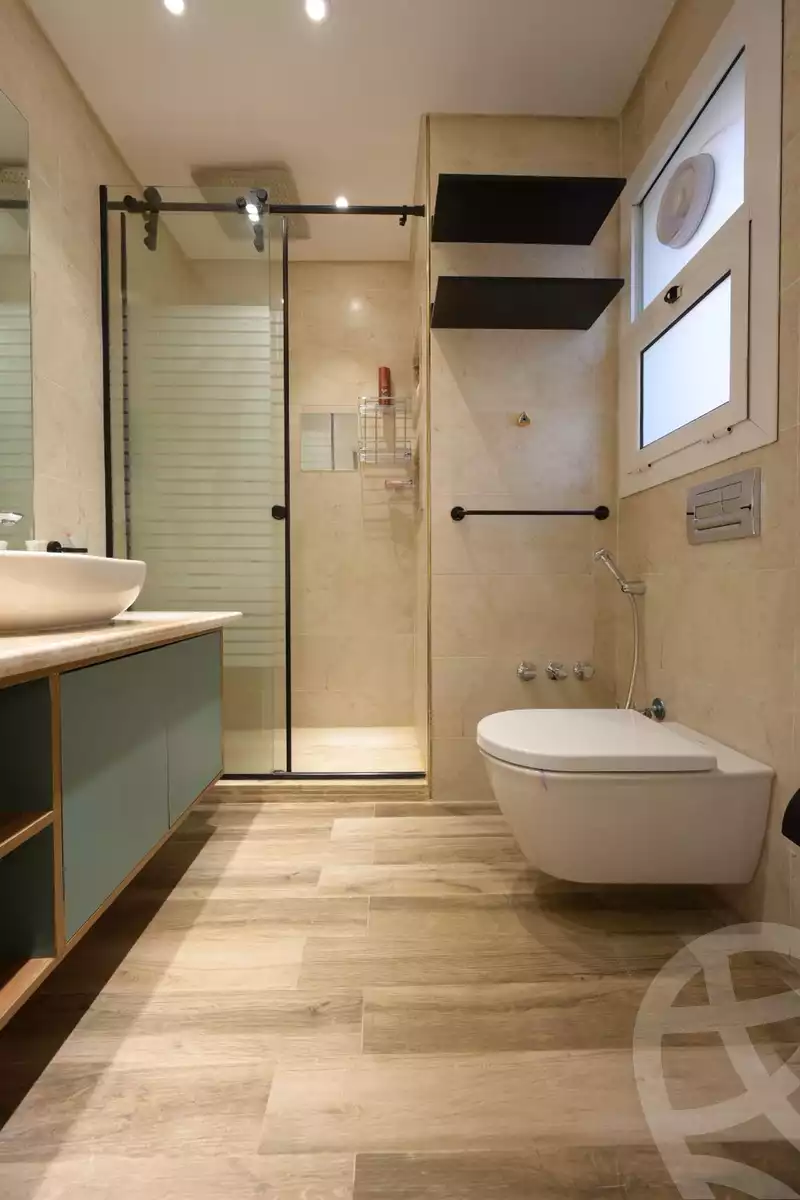 https://aqarmap.com.eg/ar/listing/6293003-for-rent-cairo-new-cairo-compounds-mountain-view-hyde-park