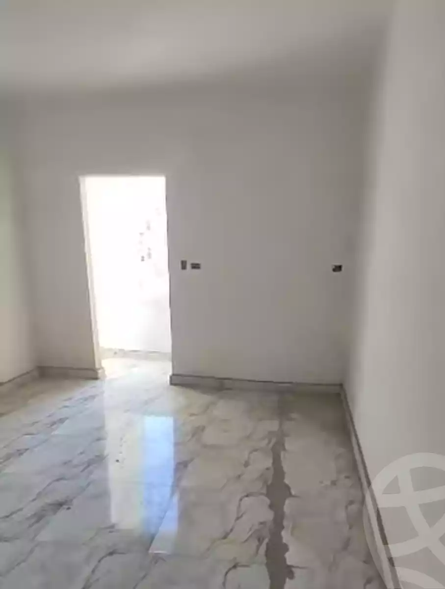 https://aqarmap.com.eg/ar/listing/6294617-for-sale-cairo-helwan-hadayek-helwan-mahmoud-el-shamy