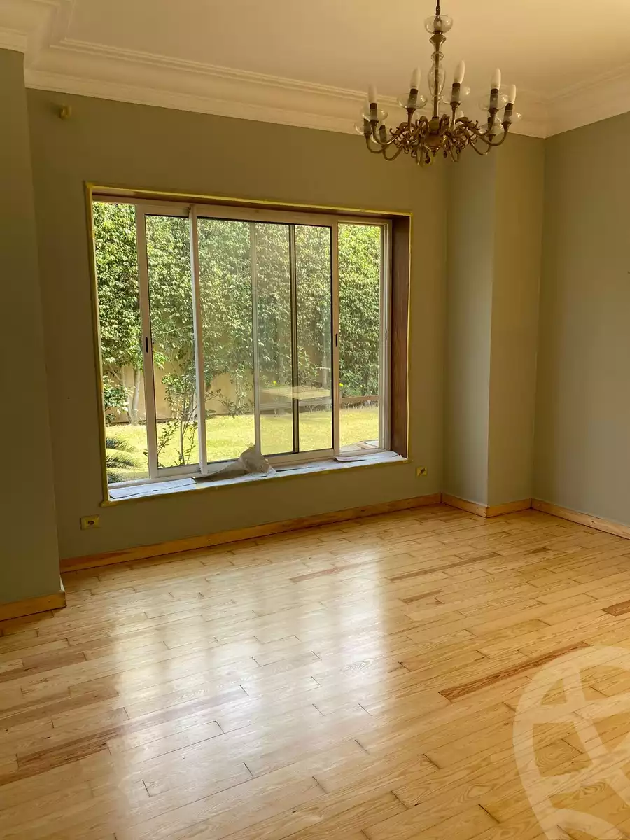 https://aqarmap.com.eg/en/listing/6295148-for-sale-cairo-6th-of-october-compounds-royal-hills