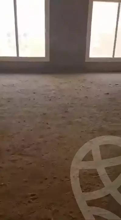 https://aqarmap.com.eg/en/listing/6295222-for-sale-cairo-el-sheikh-zayed-city-compounds-royal-meadows