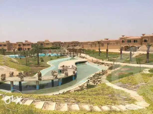https://aqarmap.com.eg/en/listing/6295254-for-sale-cairo-el-sheikh-zayed-city-compounds-royal-meadows