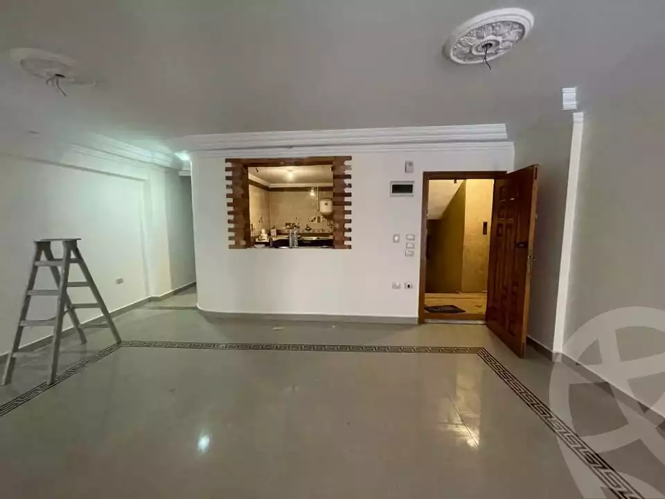 https://aqarmap.com.eg/ar/listing/6295499-for-sale-alexandria-camp-cesar-port-said-street