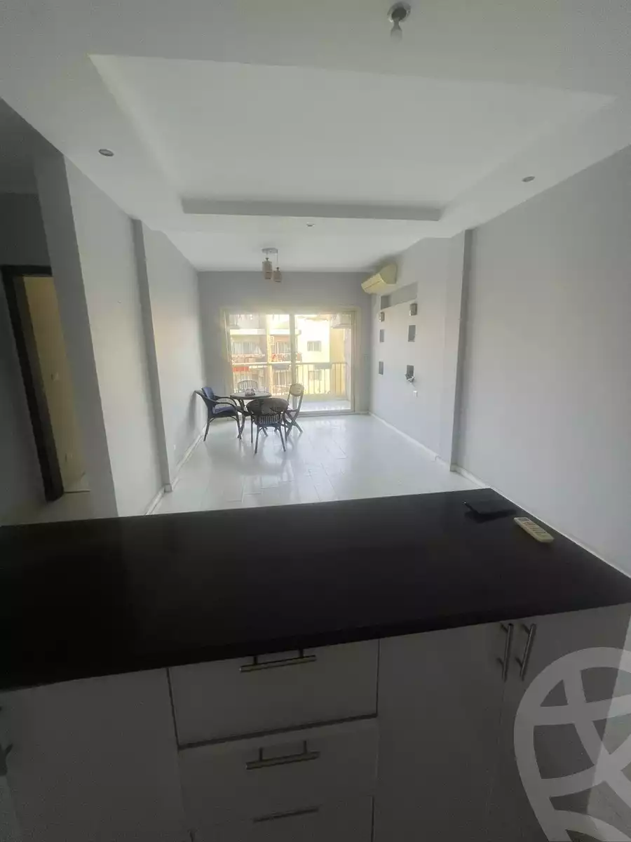 https://aqarmap.com.eg/en/listing/6295482-for-rent-cairo-el-sheikh-zayed-city-compounds-dh-drys