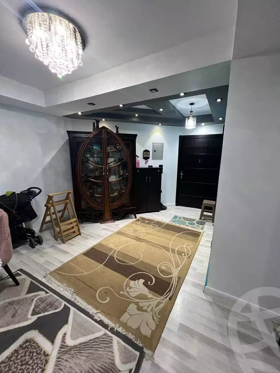 https://aqarmap.com.eg/ar/listing/6296942-for-sale-cairo-helwan-helwan-el-sharkeya-abd-el-rahman-pasha-st