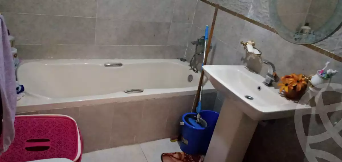 https://aqarmap.com.eg/en/listing/6297104-for-sale-cairo-hadayek-el-koba-sekat-al-waili-st