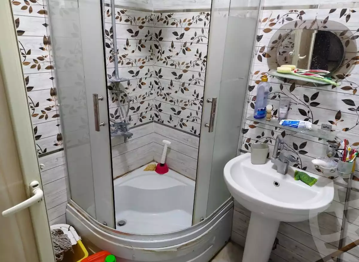 https://aqarmap.com.eg/ar/listing/6298423-for-sale-cairo-helwan-kwrnysh-hlwn