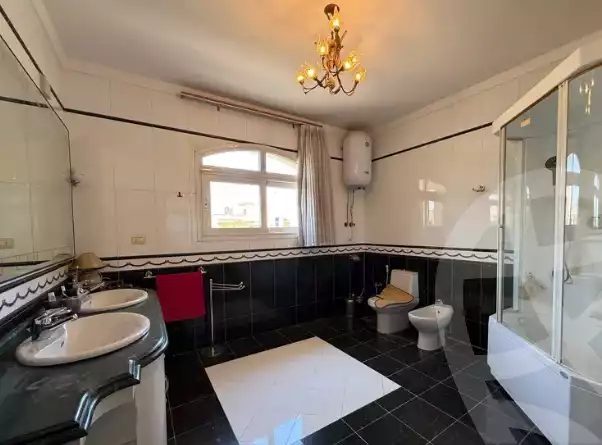 https://aqarmap.com.eg/en/listing/6298963-for-sale-cairo-el-shorouk-compounds-el-shorouk-2000