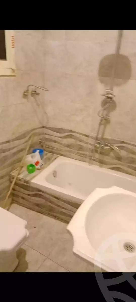 https://aqarmap.com.eg/ar/listing/6299103-for-sale-cairo-helwan-hadayek-helwan-nile-corniche-st