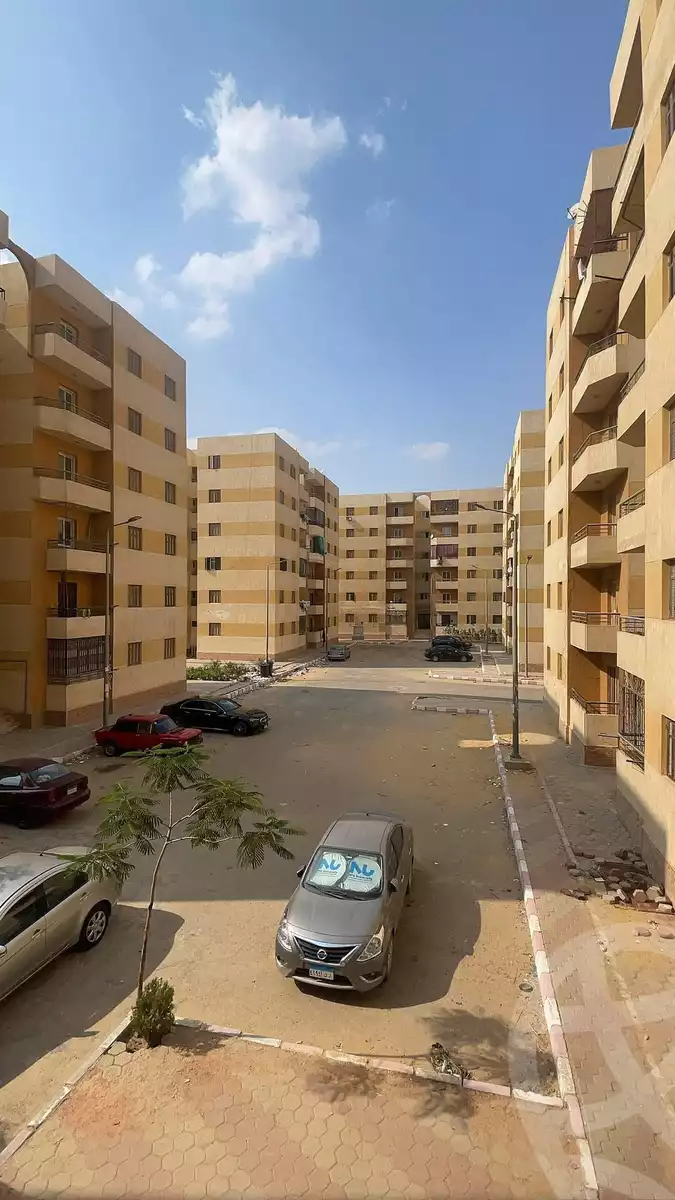 https://aqarmap.com.eg/en/listing/6302109-for-sale-cairo-6th-of-october-hadaeq-october-kmbwnd-fy-hdyq-ktwbr-regency-mall