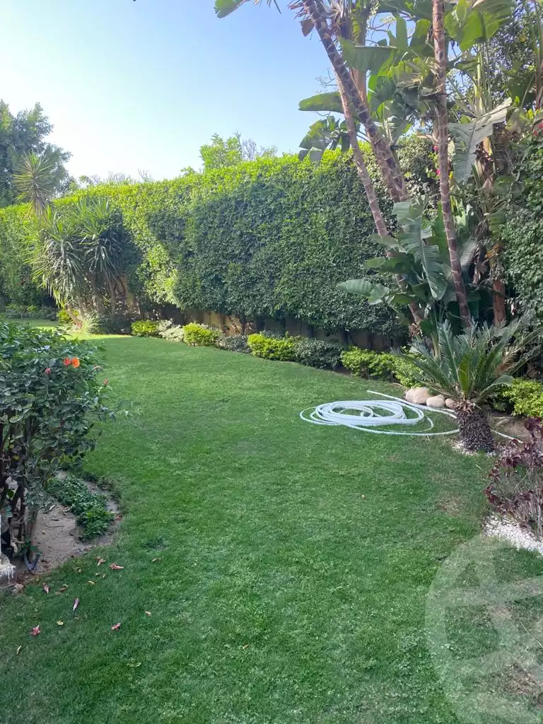 https://aqarmap.com.eg/ar/listing/6303176-for-sale-cairo-6th-of-october-compounds-royal-hills