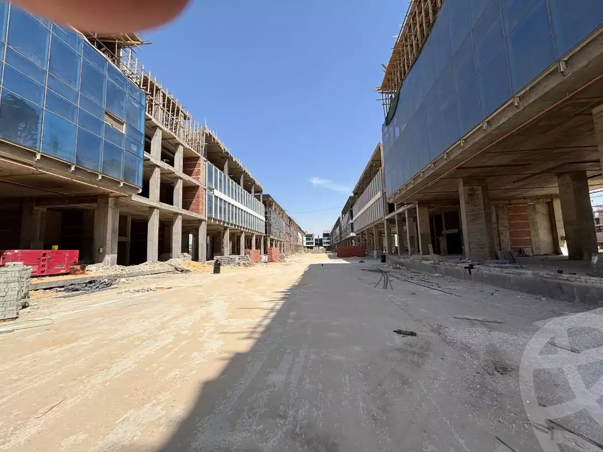 https://aqarmap.com.eg/ar/listing/6303210-for-sale-cairo-6th-of-october-compounds-west-el-balad-mall-oad