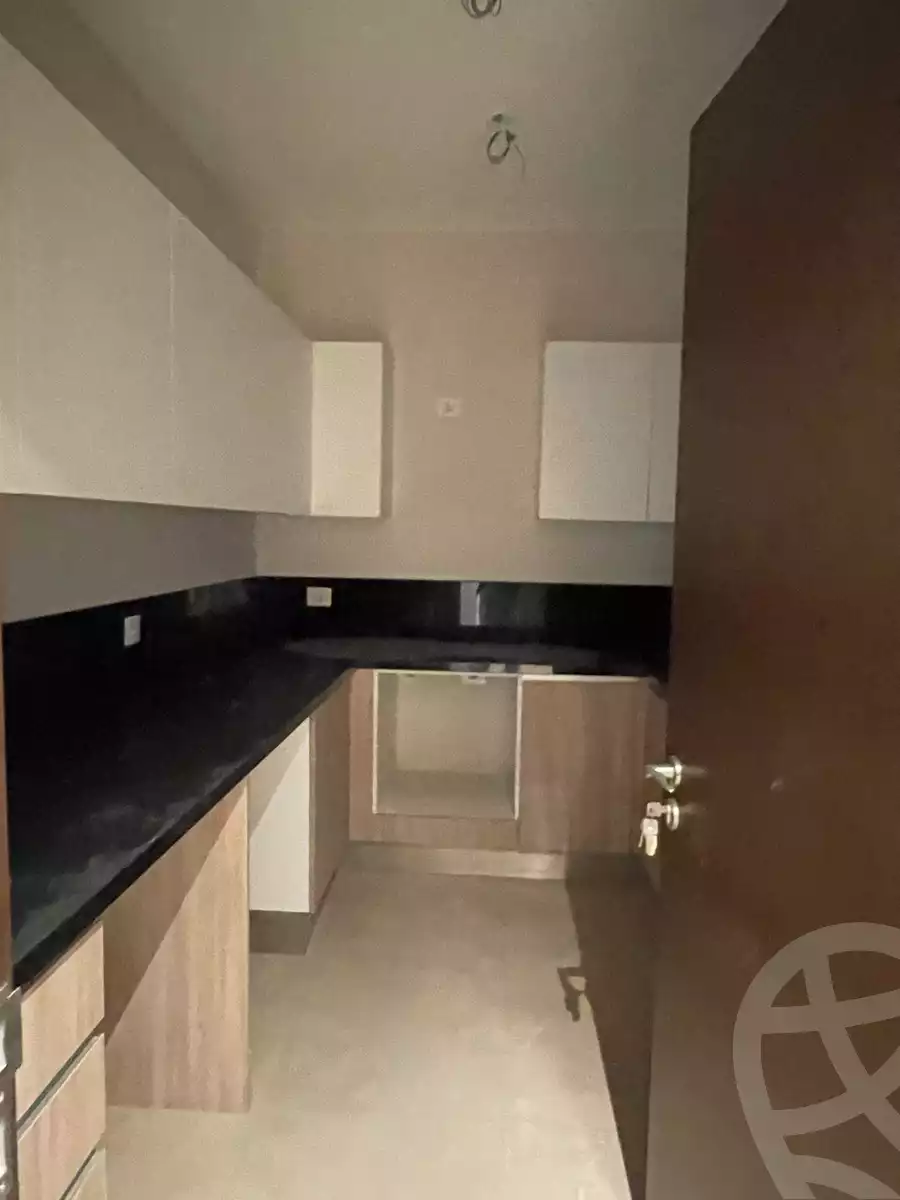https://aqarmap.com.eg/en/listing/6303427-for-sale-cairo-el-sheikh-zayed-city-compounds-zyd-wr-llttwyr-z-tower